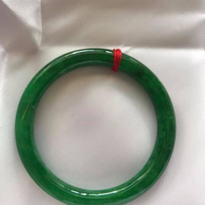  CHIẾC VÒNG CẨM THẠCH S THỦY ĐẸP 50 MÀU XANH NGỌC ĐẬM ĐẸP NỮ MỆNH HỎA MỘC THỦY 47kg đến 56kg Đeo