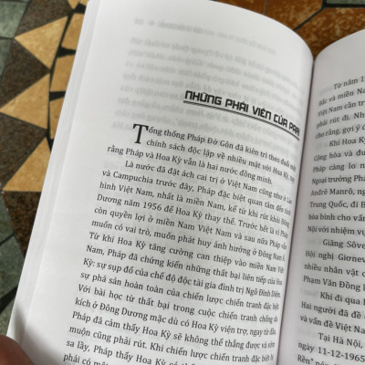 TIẾP XÚC BÍ MẬT VIỆT NAM – HOA KỲ TRƯỚC HỘI NGHỊ PARI – Lưu Văn Lợi và Nguyễn Anh Vũ - NXB CT Quốc Gia Sự Thật