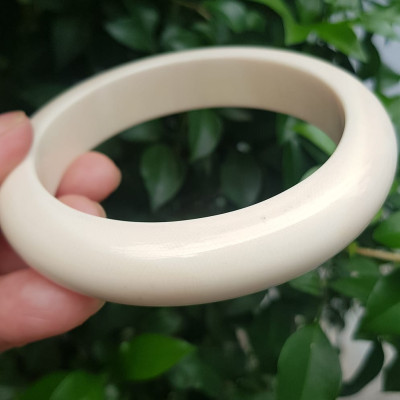 Vòng Tay Nam Bản hẹ Màu Trắng vân đẹp Ni 67mm x cao 16mm x dầy 11mm Nam tay tròn to nặng 78kg - 88kg đeo ạ