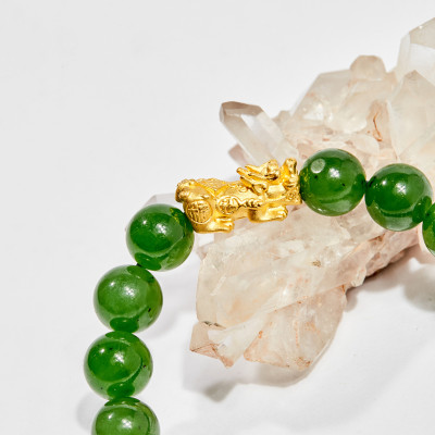 Vòng tay phong thủy đá ngọc bích phối charm Tỳ Hưu vàng 24K size hạt 8mm hợp mệnh hỏa, mộc - Ngọc Quý Gemstones