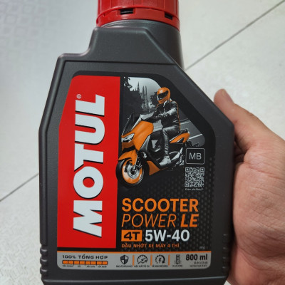 [Mẫu Mới] Nhớt cao cấp cho xe tay ga đời mới Motul Scooter Power LE 5W40 800ml tặng nhớt hộp số Motul Gear 80W90 120ml