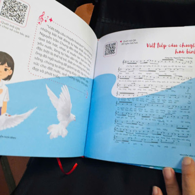 [Tặng kèm Postcard] VIẾT TIẾP CÂU CHUYỆN HÒA BÌNH – Nguyễn Văn Chung – NXB Đại học Sư phạm