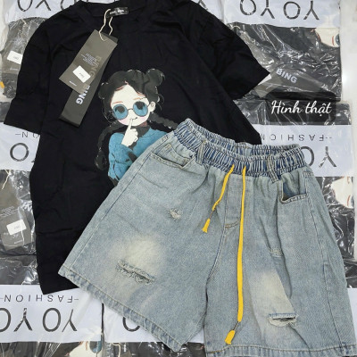 Set áo in cô gái mix quần jean ngố
