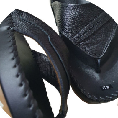 Dép nam xỏ ngón đen may viền  chính hãng Trường Hải da bò đen  XN1003