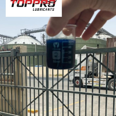 Dầu nhớt xe Ga TOPPRO 10W40 SN [MUA 2 TẶNG 1 ÁO+2 MÓC KHÓA] [MUA 3 TẶNG 3 ÁO 5 MÓC KHÓA]