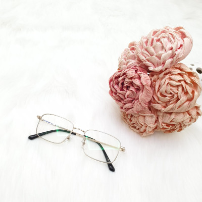 Kính Chống Nhức Mỏi Mắt Gọng Titan KAVI A8 Màu Vàng