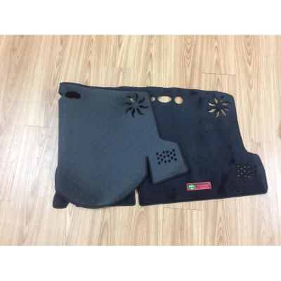 Thảm taplo nhung xe Toyota Cross 2020 2021 có chống trượt