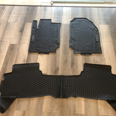 Thảm sàn, lót sàn xe Ford Ranger 2013-2022, Sàn cao su vân tổ ong cao cấp - mẫu Nissin chữ Trắng