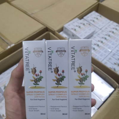 Vitatree Keo Ong Super Propolis Spray Complex Giúp Tăng Cường Hệ Miễn Dịch Chống Vi Khuẩn, Viêm Họng - Nướu Và Giảm Ho, Cảm Lạnh, Nhanh Lanh Vết Thương - QuaTangMe Extaste