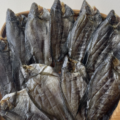 Cá khô bổi 14 con/kg (vị lạt, khô 3 nắng)