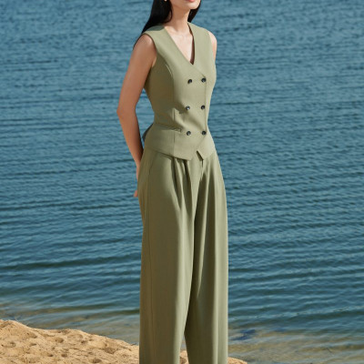 Áo gile form ôm PHOEBE thiết kế cao cấp WHITE CHIC