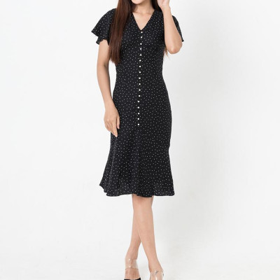 De Leah - Đầm Ôm Đuôi Cá Cúc Trai - Đen