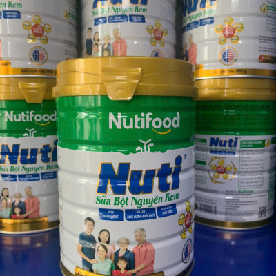 Sữa bột NGUYÊN KEM-Hãng Nutifood-Giành cho cả gia đình-> Tăng ngay khăn lau đa năng mềm mịn