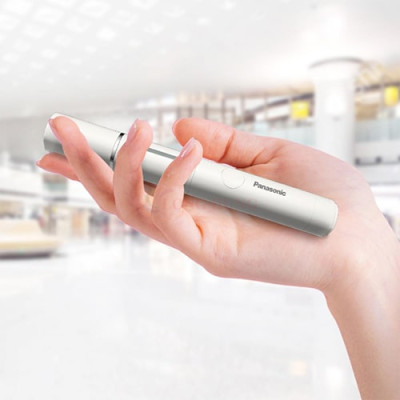 Máy xịt hỗ trợ làm giảm vi khuẩn cầm tay Panasonic DL-SP006VN-W - Hàng chính hãng