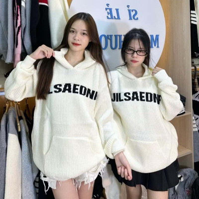 Áo Hoodie len màu trắng kem có mũ dày ấm cho nữ