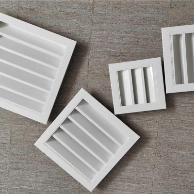 Cửa chớp nan Z 200x200, cửa louver lắp ô thoáng tránh hắt mưa