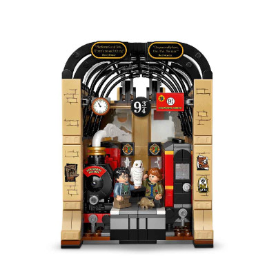 LEGO HARRY POTTER 76450 Đồ Chơi Lắp Ráp Trang Trí Kệ Sách: Tàu Tốc Hành Hogwarts (832 chi tiết)