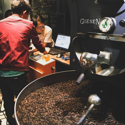 Combo Cafe bột Rang Xay Nguyên Chất Coffee Tree đặt biệt 100% Và Phin Cà Phê Màu Đỏ Cao Cấp thương hiệu Coffee Tree