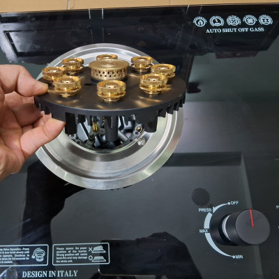 Bếp gas âm mặt kính cao cấp 9 đầu đốt REDHOME TN8218H Hàng chính hãng